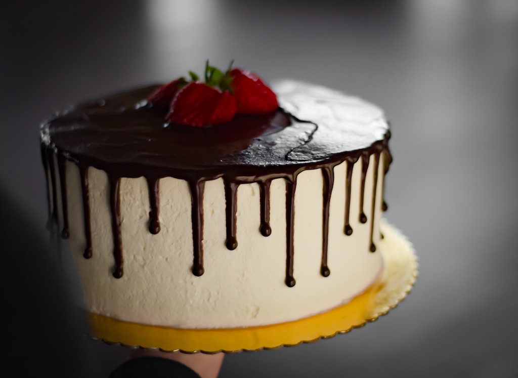 Jak podkłady pod torty mogą ułatwić ich tworzenie i dekorowanie?